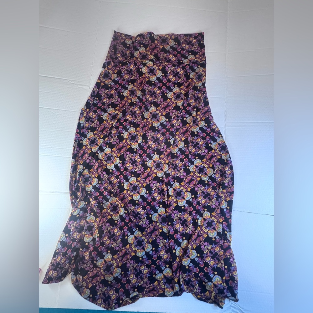 LuLaRoe XL Floral Maxi Skirt A-Line Flowing Foldover Yoga Waist Boho - Picture 9 of 11